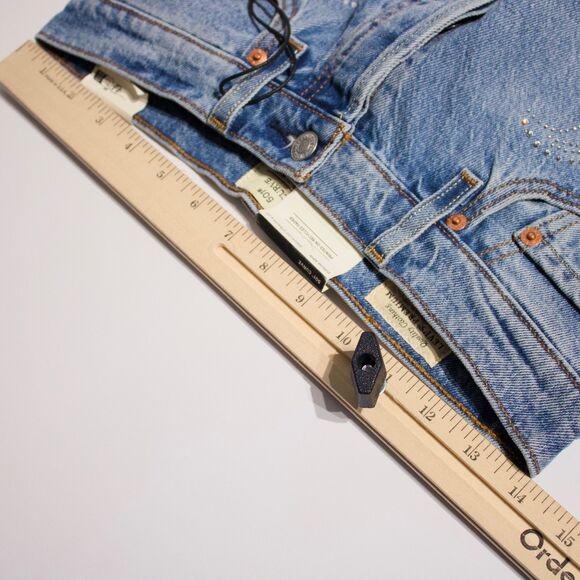 NWT $150 Levi's x Beyonce 501 Curve Light Wash Jeans Rhinestone Women Size 28x32 - Picture 13 of 15